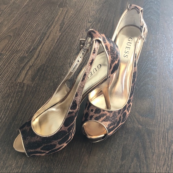 ‼️SOLD‼️GUESS Leopard Peep toe Heel - Picture 4 of 7
